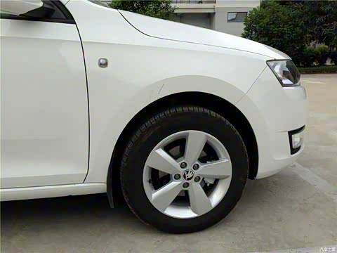 2015�� 1.6L �ֶ���ѡ��