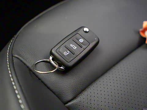 2015�� 230TSI DSG������