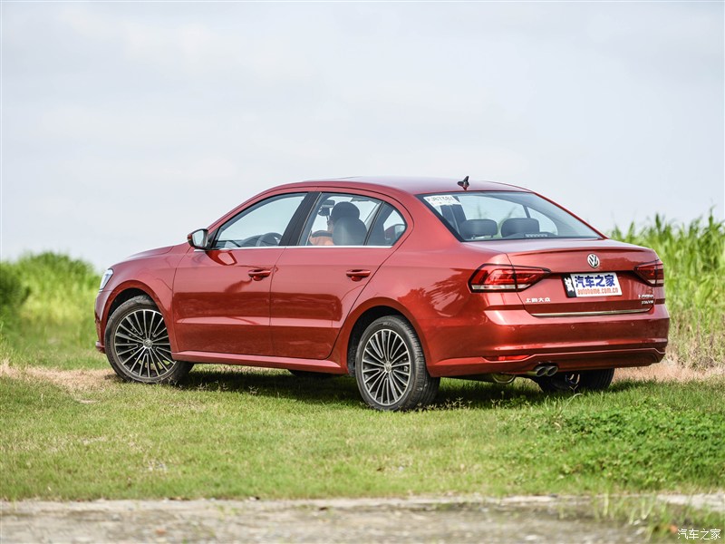 上海大众 朗逸 2015款 230tsi dsg 豪华版