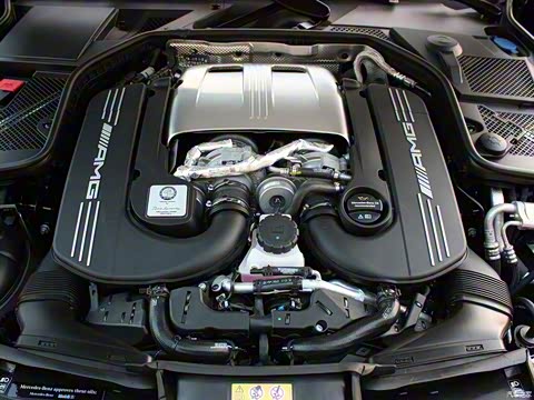 2015�� AMG C 63 S