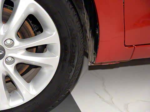 2015�� 1.6L �ֶ����а�