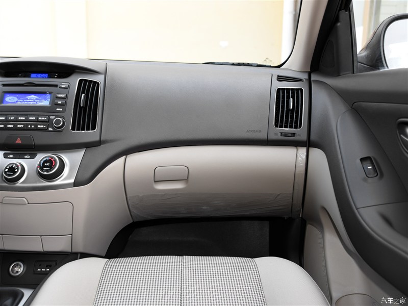 北京现代 悦动 2015款 1.6l 手动舒适型