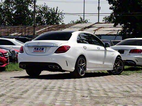 2015�� AMG C 63