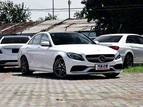 2015�� AMG C 63