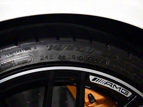 2015�� AMG C 63 S