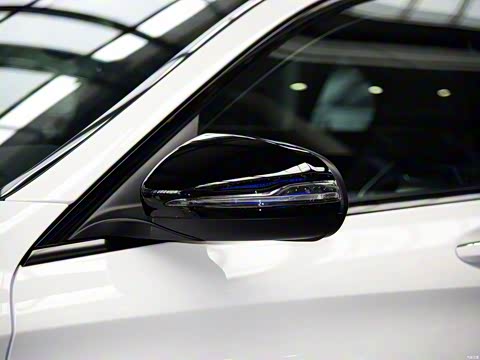 2015�� AMG C 63 S