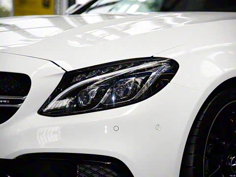 2015�� AMG C 63 S