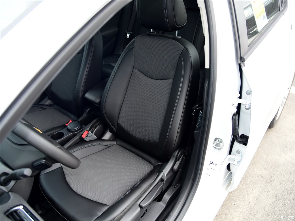 上汽通用雪佛兰 科鲁兹 2016款 1.5l 自动豪华版