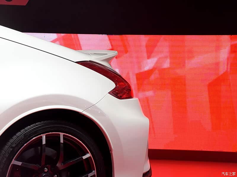 【图】日产(进口) 日产370z 2015广州车展_412821_汽车之家