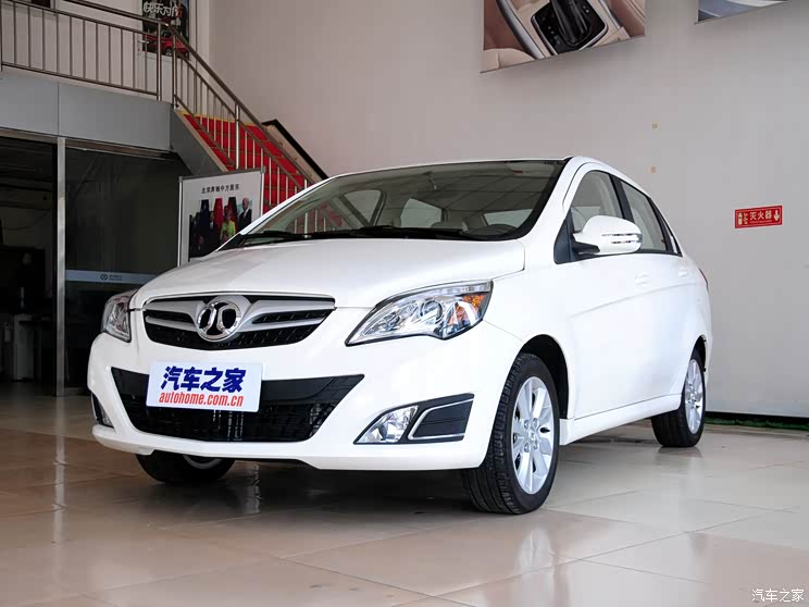 北京汽车e系列三厢优惠2000元 现车销售