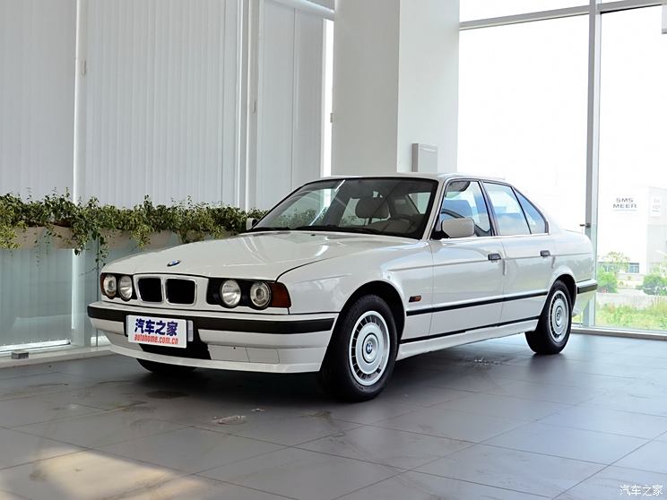 BMW (Import) BMW 5 Series (Import) Past Classic Edition