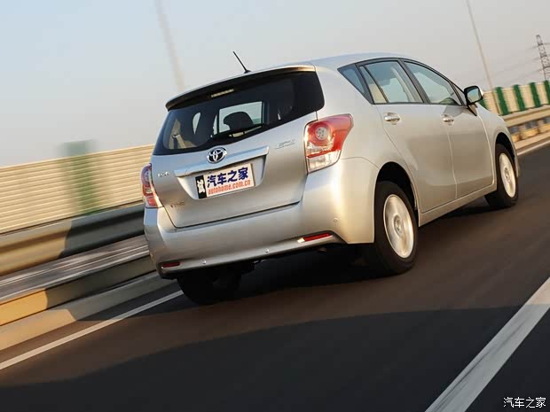 优惠金额 (万元) 裸车价 (万元) 参考总价 (万元) 优惠条件 逸致 2015