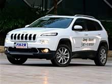 SUV矩阵第61季：前卫外观配9AT JEEP自由光实拍