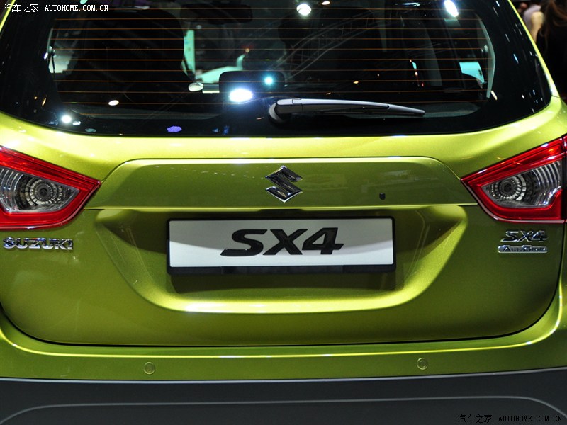 【图】铃木(进口) 铃木sx4(海外) 2013日内瓦车展_216508_汽车之家