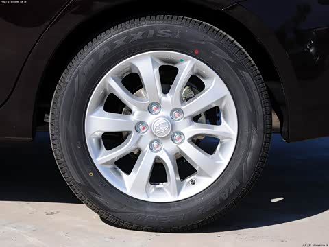 2012�� 1.5L �ֶ�������