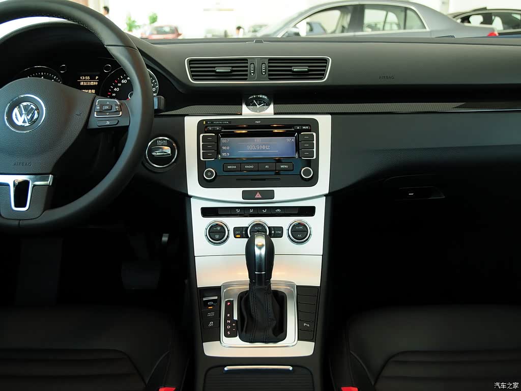 一汽-大众 迈腾 2012款 改款 1.4tsi 豪华型