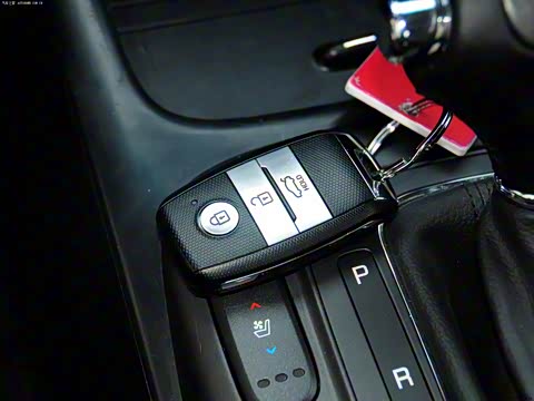 2013�� 1.6L �Զ�Premium