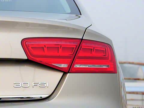 2013�� A8L 30 FSI ������