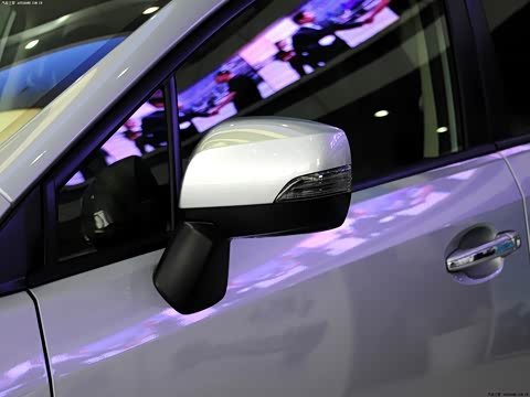 2012�� 2.0i ����������