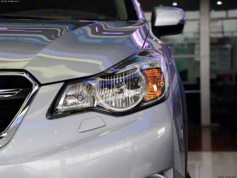 2012�� 2.0i ����������