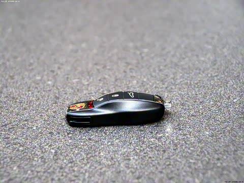 2010�� Panamera Turbo 4.8T