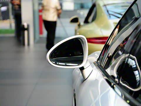 2010�� Panamera Turbo 4.8T