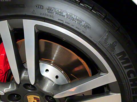 2010�� Panamera Turbo 4.8T