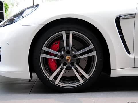 2010�� Panamera Turbo 4.8T