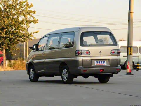 2013�� M5 Q3 2.0L 7������������