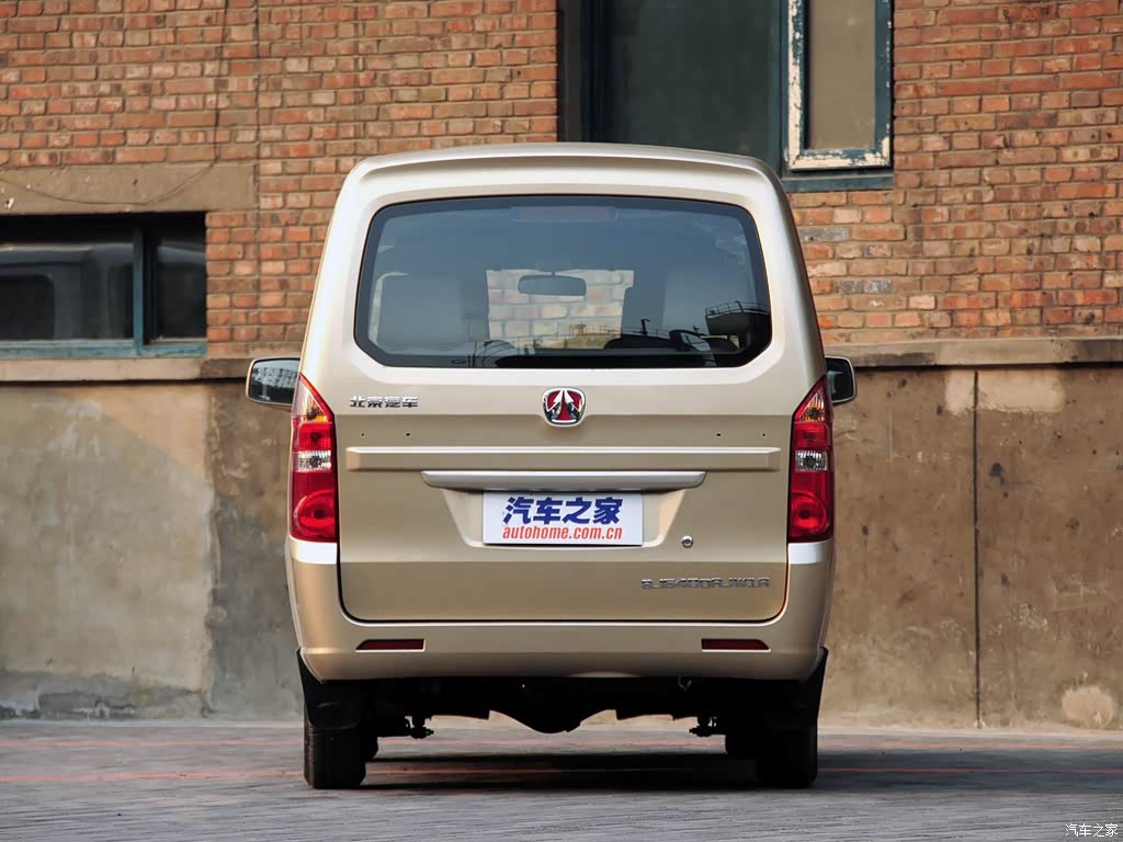 北京汽车 北汽威旺205 2013款 1.0l加长旺业型