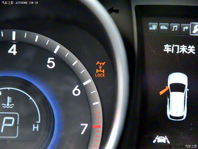 北京现代 全新胜达 2013款 2.0t 自动四驱顶级型