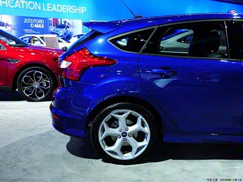 2013�� 2.0T ST ��׼��