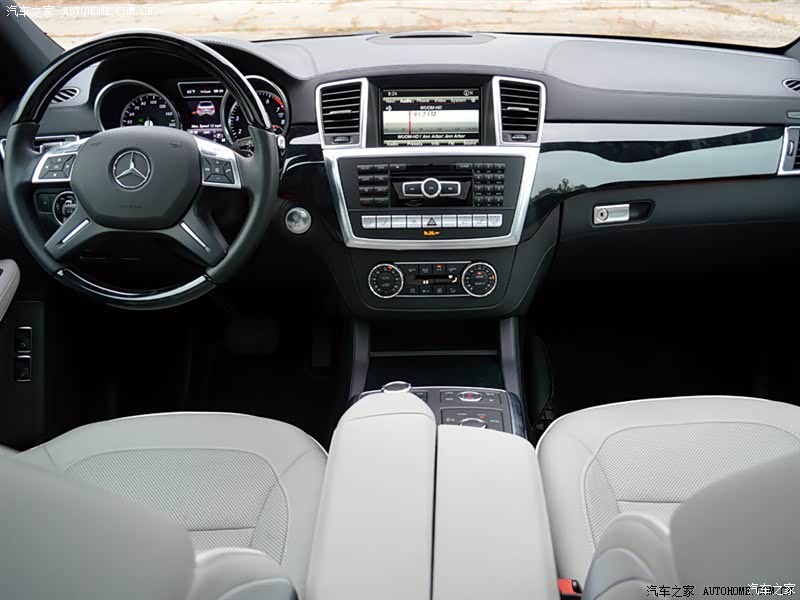 奔驰(进口) 奔驰gl级 2013款 gl550 4matic 中控方向盘 已经是最后一