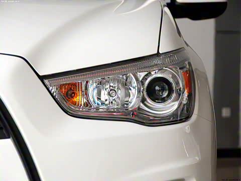 2013�� 1.6L �ֶ�������׼��