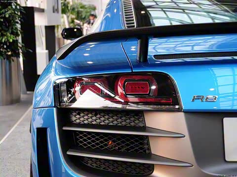 2013�� 5.2 FSI quattro �й�ר����