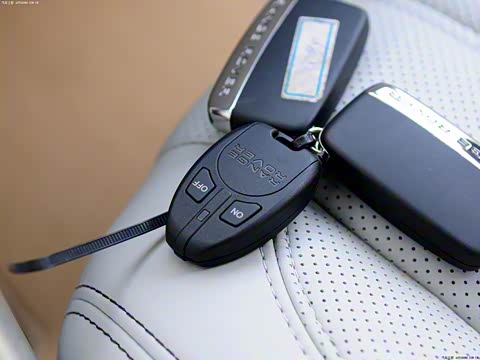 2013�� 5.0 SC V8 AB ��紴����