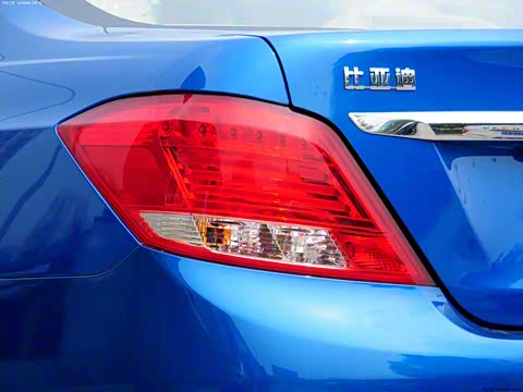 2012�� 1.5L �ֶ�������