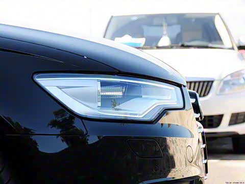 2012�� 35 FSI quattro ������