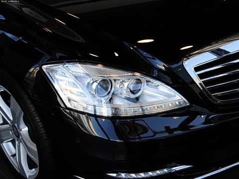 2012�� S 300 L ������ Grand Edition