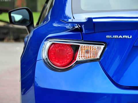 2013�� 2.0i �ֶ�������