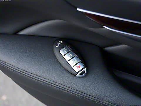 2012�� M35hL ������