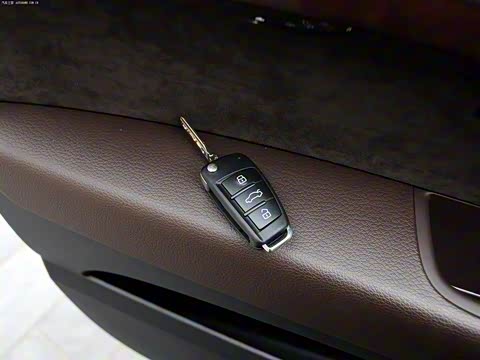 2013�� 40 TFSI ������