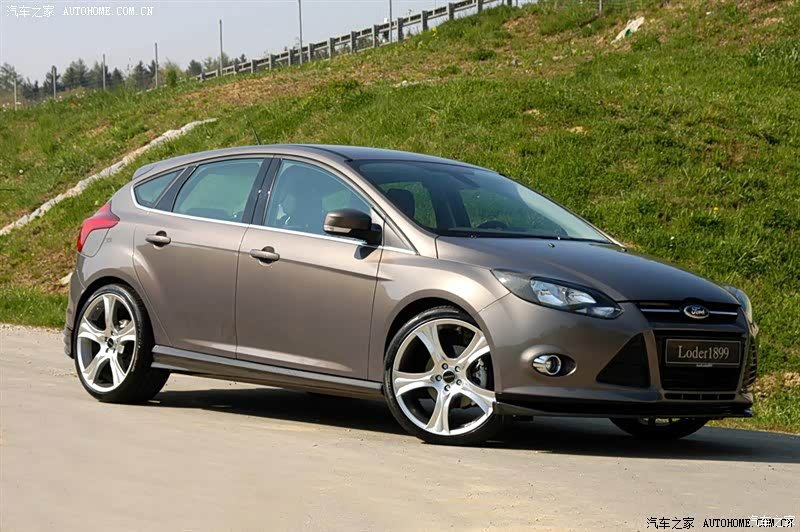 长安福特 福克斯 2012款 两厢 2.0l 自动豪华运动型