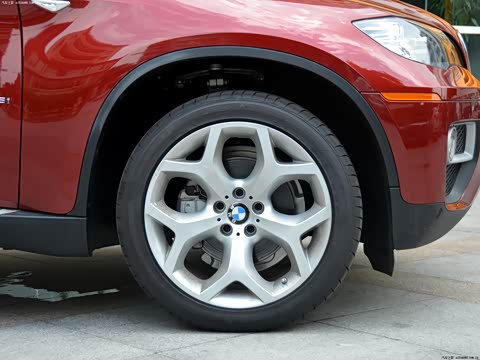 2012�� xDrive35i