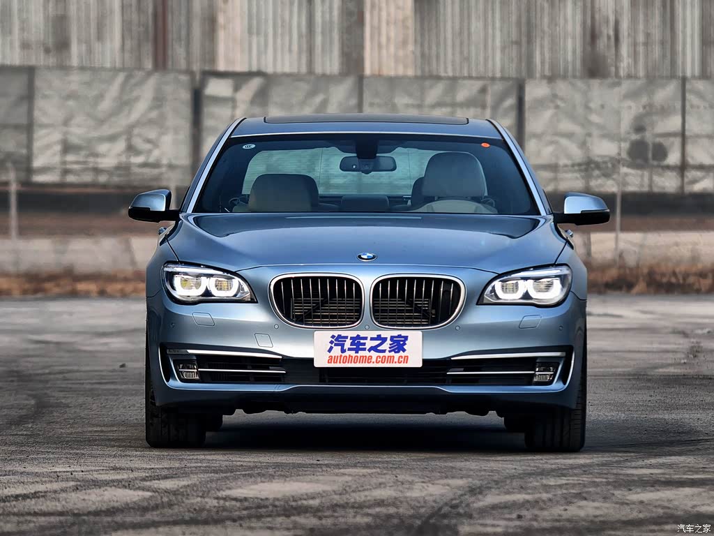 宝马(进口) 宝马7系 2013款 740li 混合动力版 水蓝色 车身外观 已经