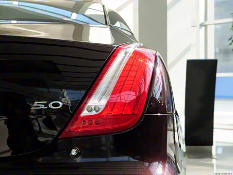 2013�� XJL 5.0 SC �۷崴���� ����