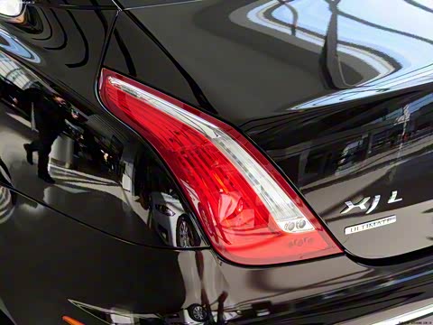 2013�� XJL 5.0 SC �۷崴���� ����