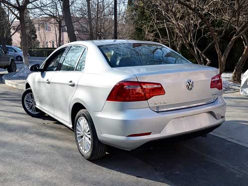 2013款16l自动豪华型