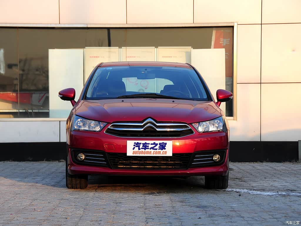 汽车图片 雪铁龙 世嘉 2012款 两厢 2.0l 自动乐炫型 车身外观