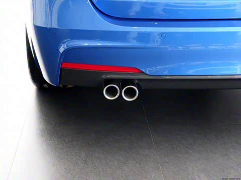 2013�� 328i M�˶��� ���а�